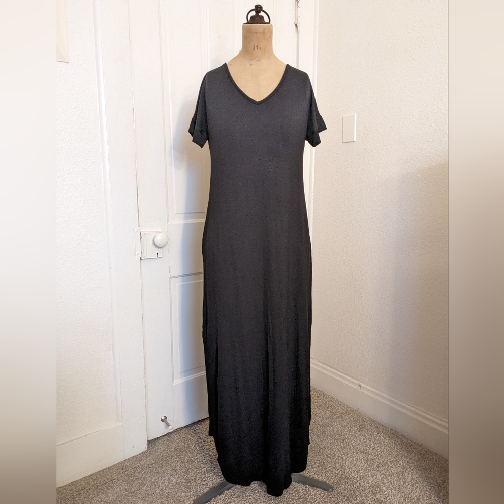 Black Long Maxi Dress with Pockets and Side Slit